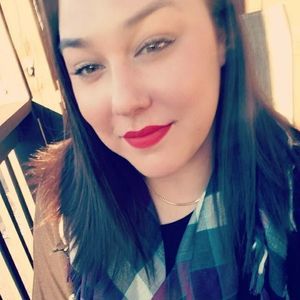 Meet your Posher, Anna